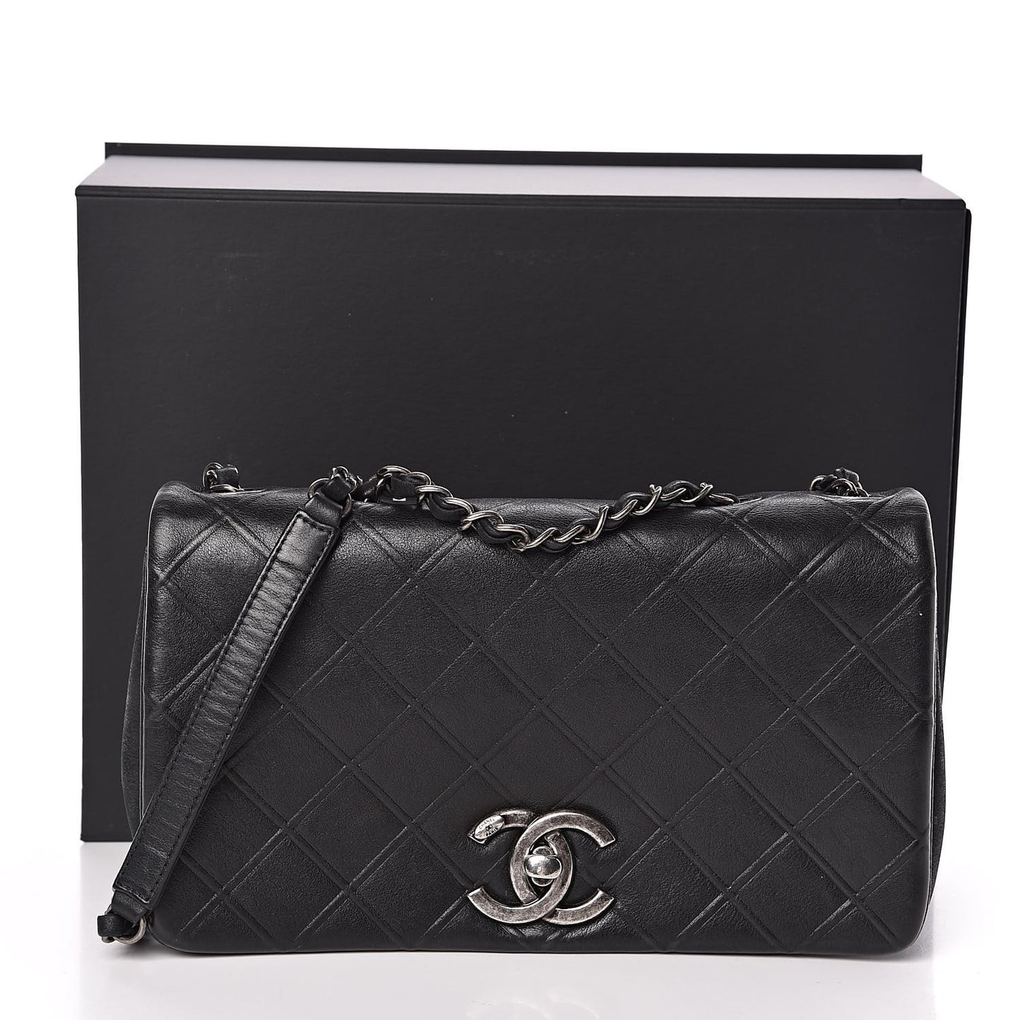 Calfskin Diamond Embossed New Chic Flap Black