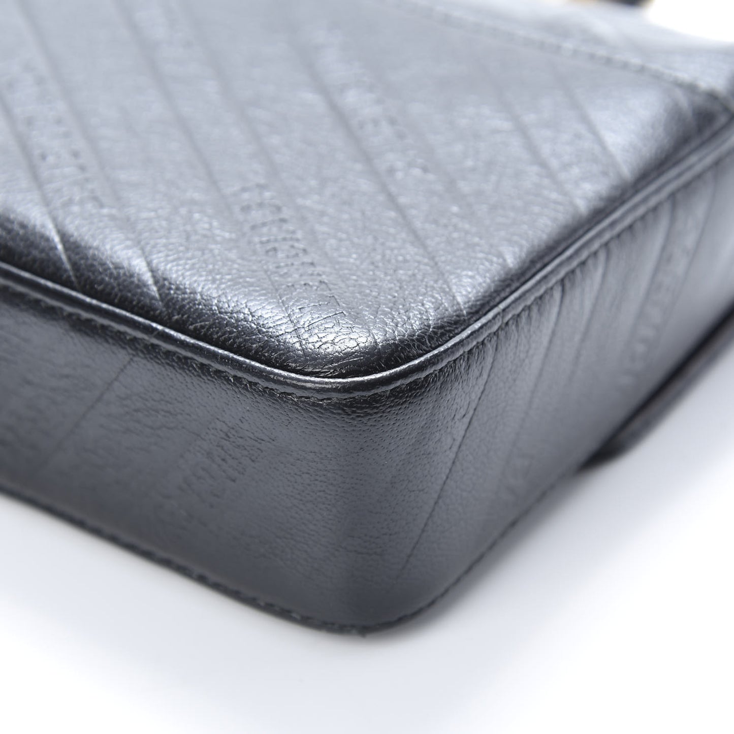 Shiny Goatskin Logo Embossed BB Chain Wallet Black