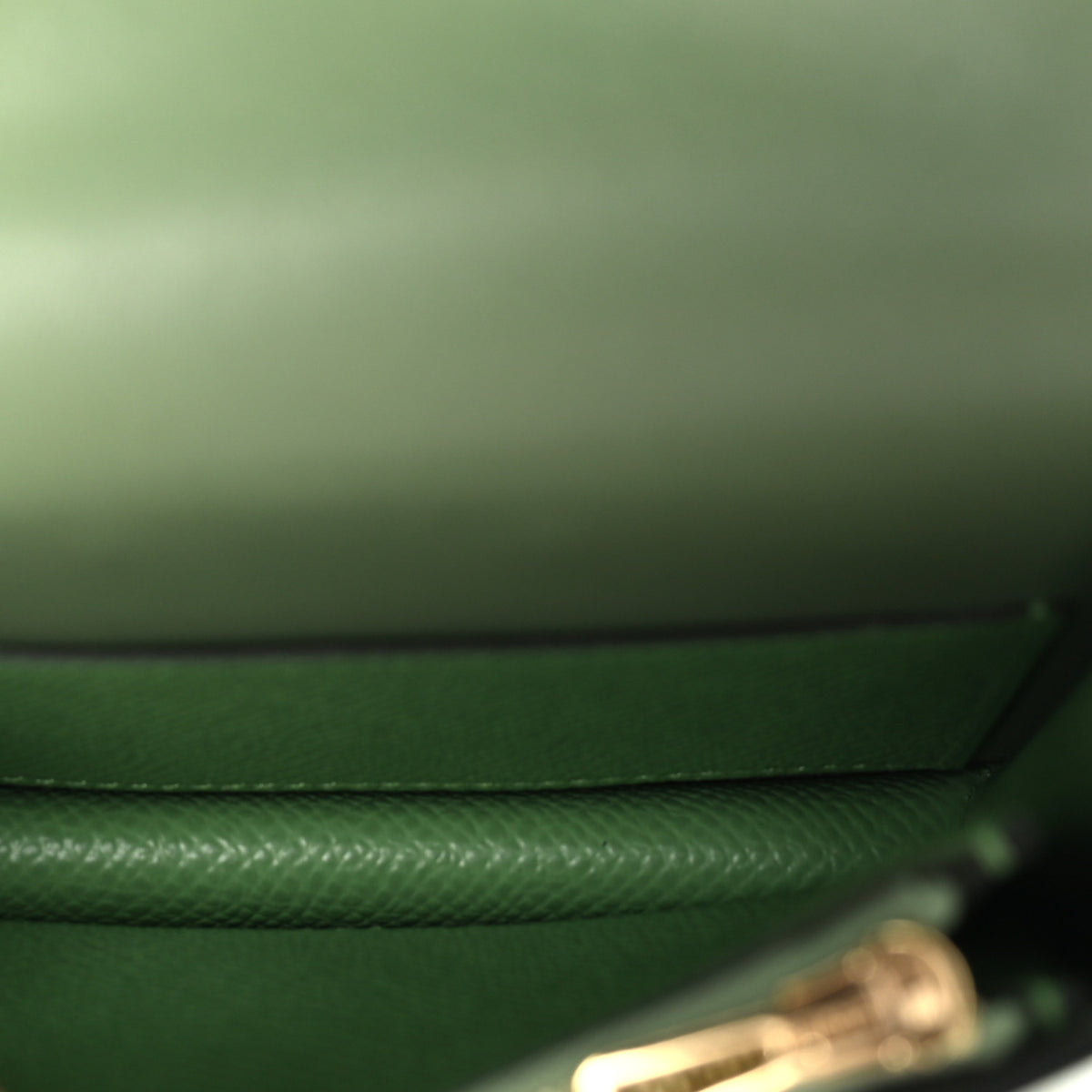 Epsom Constance Slim Wallet Vert Criquet