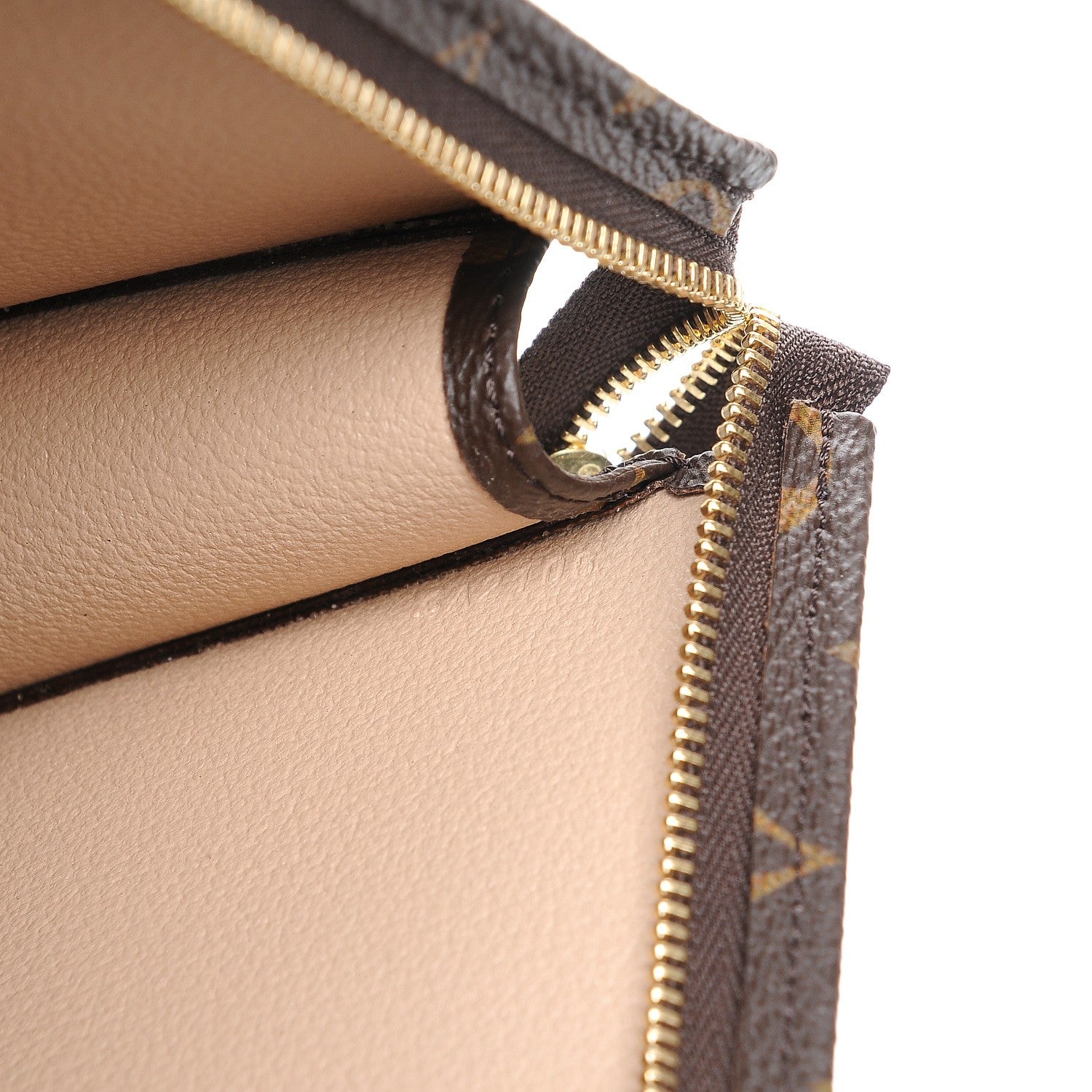 Louis Vuitton Monogram Toiletry Pouch 26 7 of 7