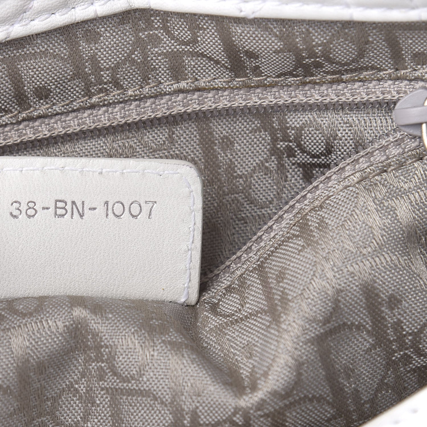 Christian Dior Lambskin Cannage Medium Soft Lady Dior White 7 of 18