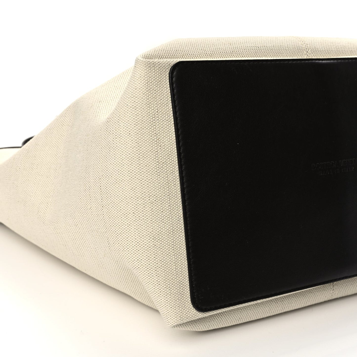 Canvas Mix Nappa Intrecciato Medium Flip Flap Tote Natural Fondant Natural/Fondant