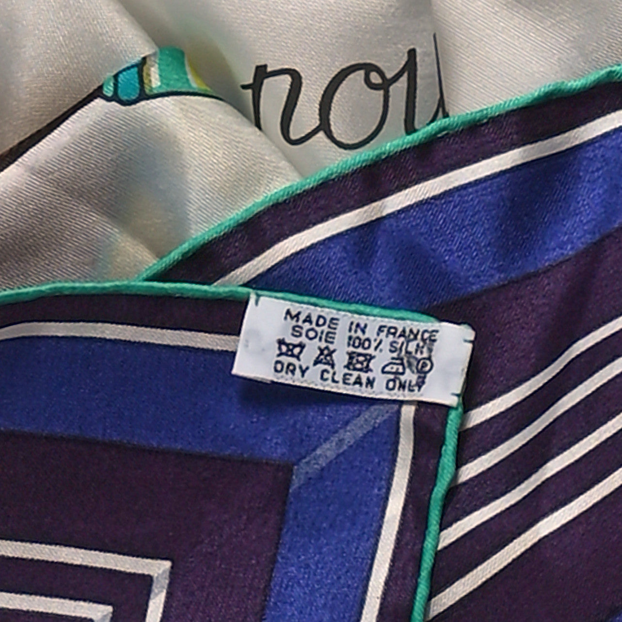 Silk Couvertures Et Tenues de Jour Scarf 140