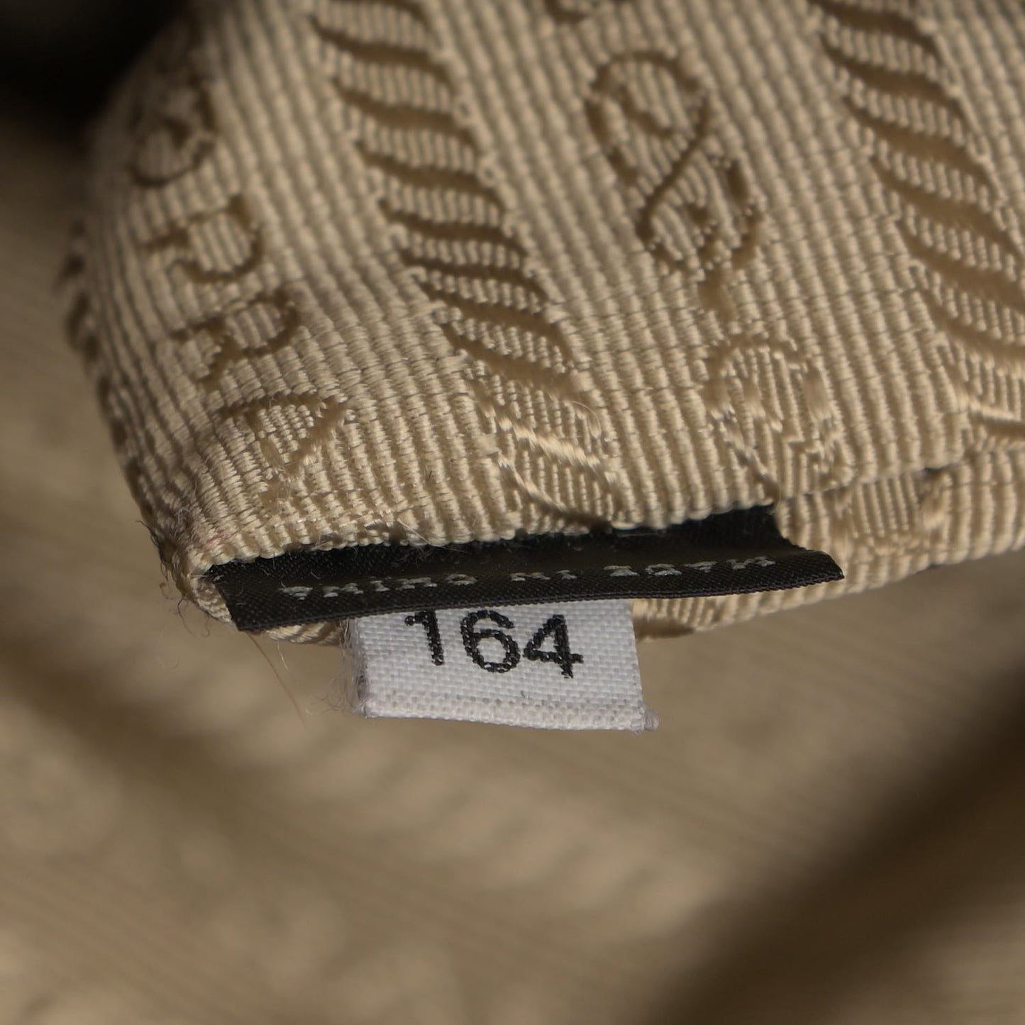 Vitello Daino Shopping Satchel Caramel