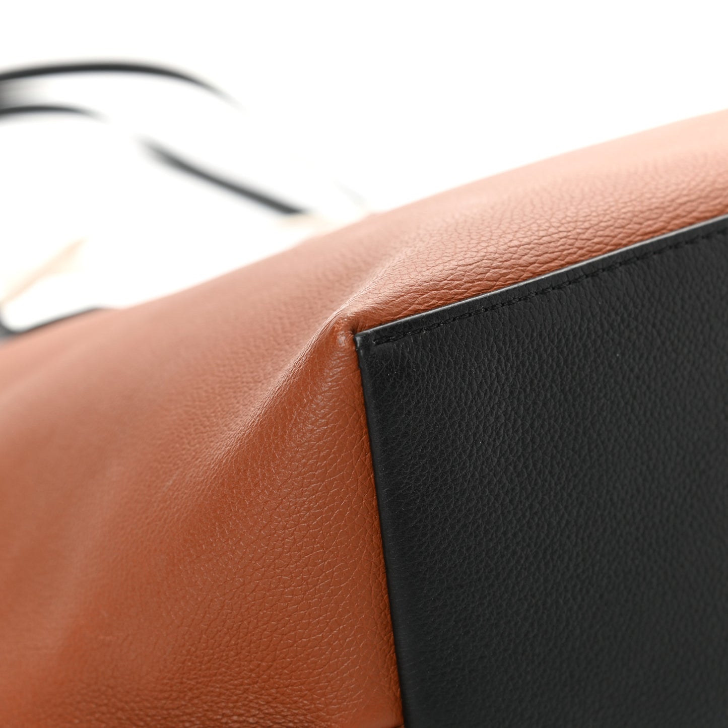 Calfskin Lockme Go Tote Caramel Creme Black