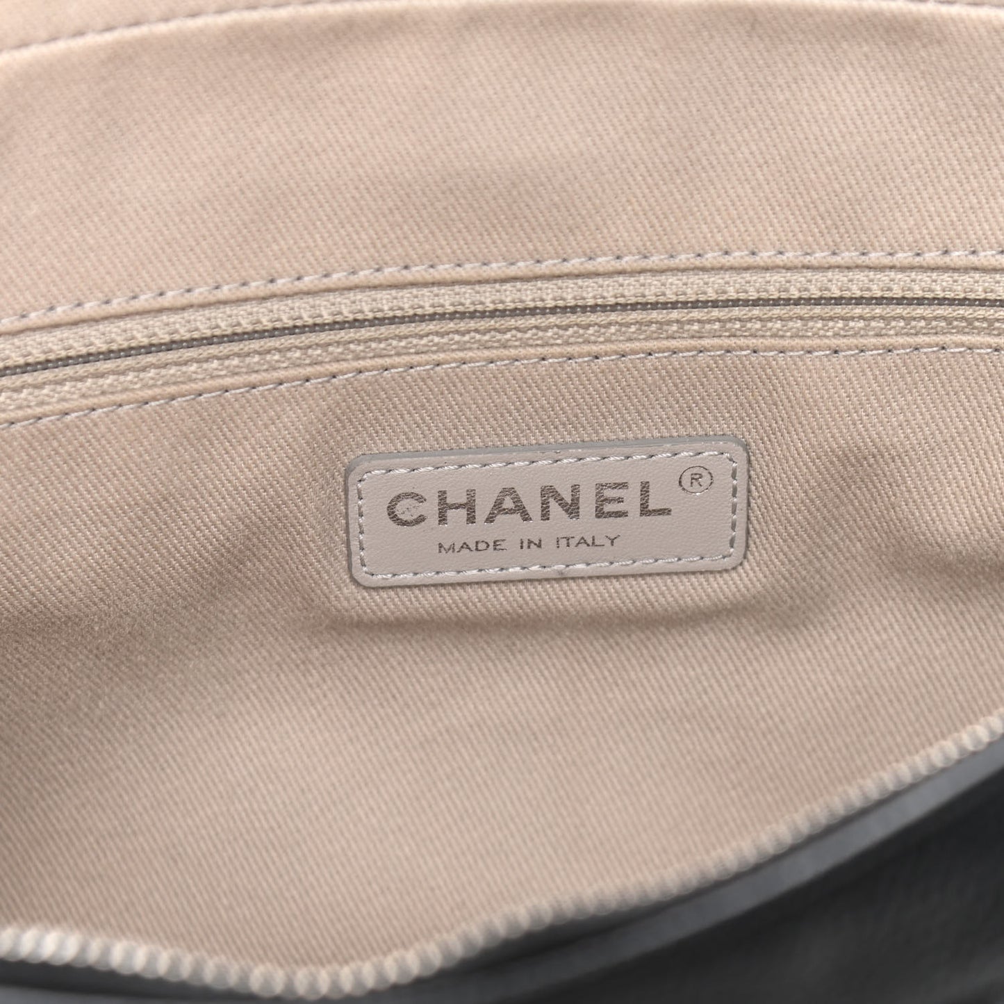 Caviar Quilted Jumbo Easy Flap Black