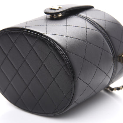 Chanel Lambskin Quilted Round Vanity Case With Chain Black 11 of 12