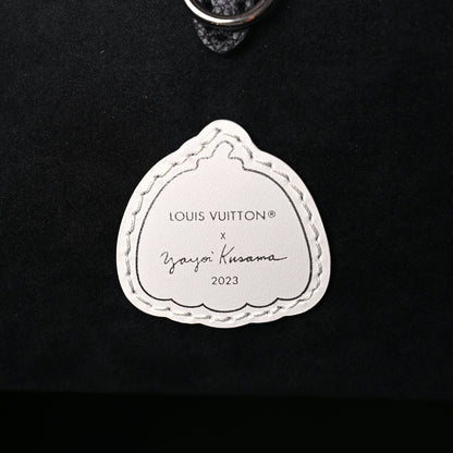 Louis Vuitton LV X YK Empreinte Monogram Giant Onthego MM Black 5 of 9
