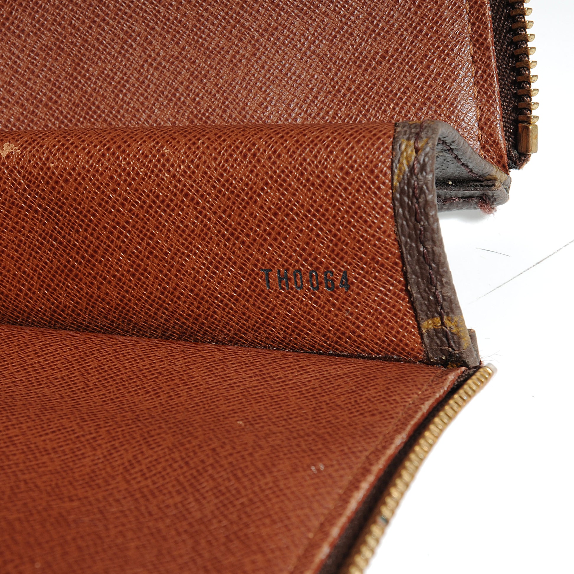 Louis Vuitton Monogram Poche Documents Portfolio 7 of 7