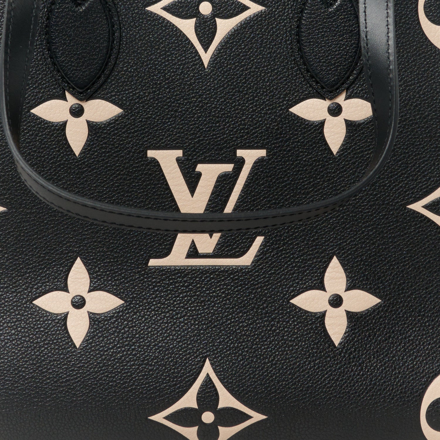 Louis Vuitton Empreinte Monogram Giant Onthego MM Black Beige 7 of 10