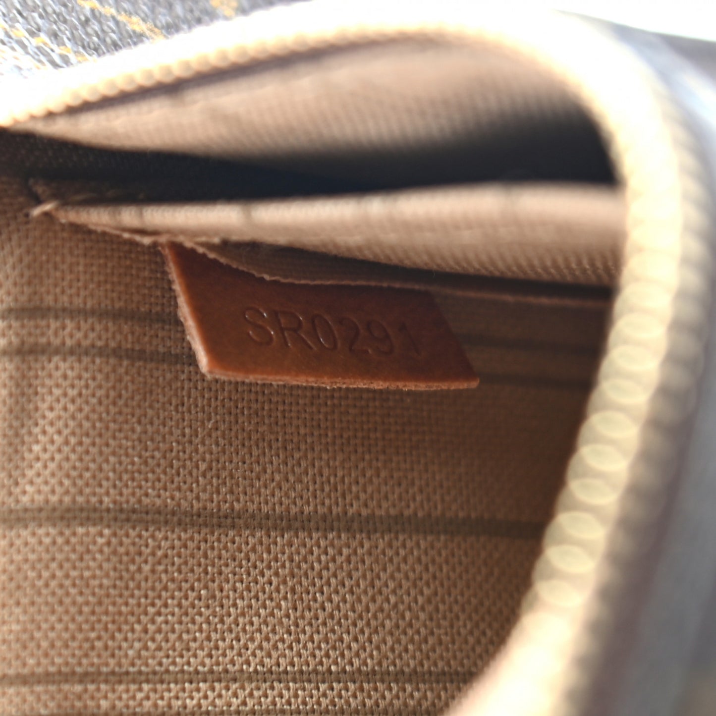 Monogram Neverfull PM Pochette