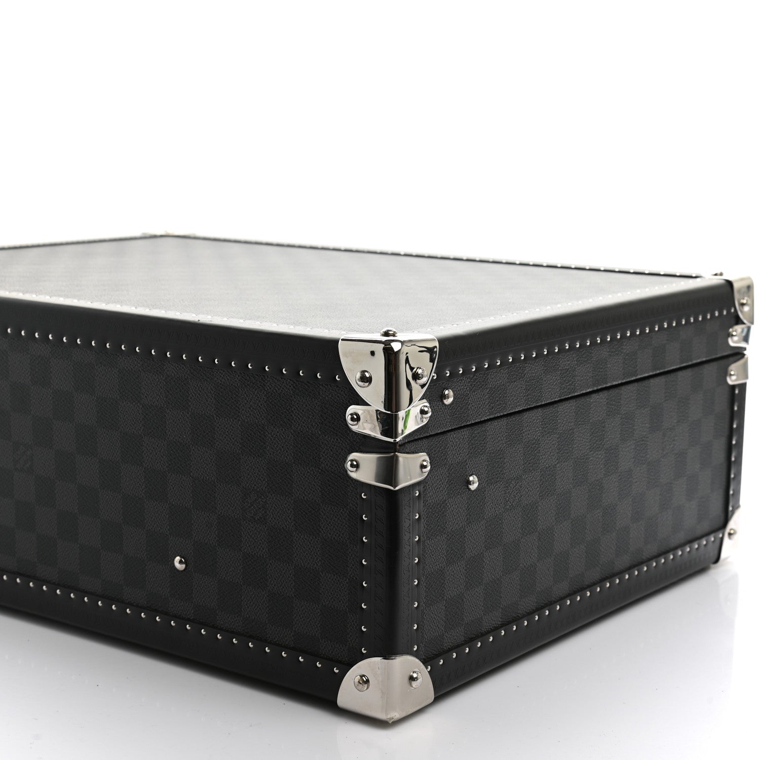 Louis Vuitton Damier Graphite Bisten 50 Trunk 10 of 11