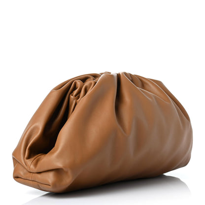 Bottega Veneta Smooth Butter Calf The Pouch Oversized Clutch Cammello 2 of 4