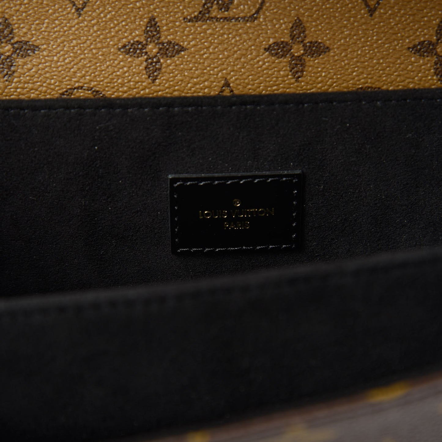 Reverse Monogram Pochette Metis