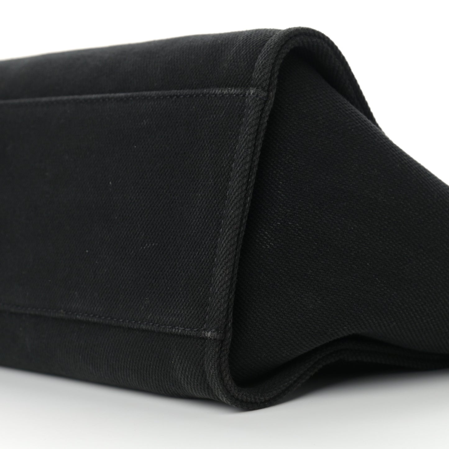 Canvas Pearl Medium Deauville Tote Black