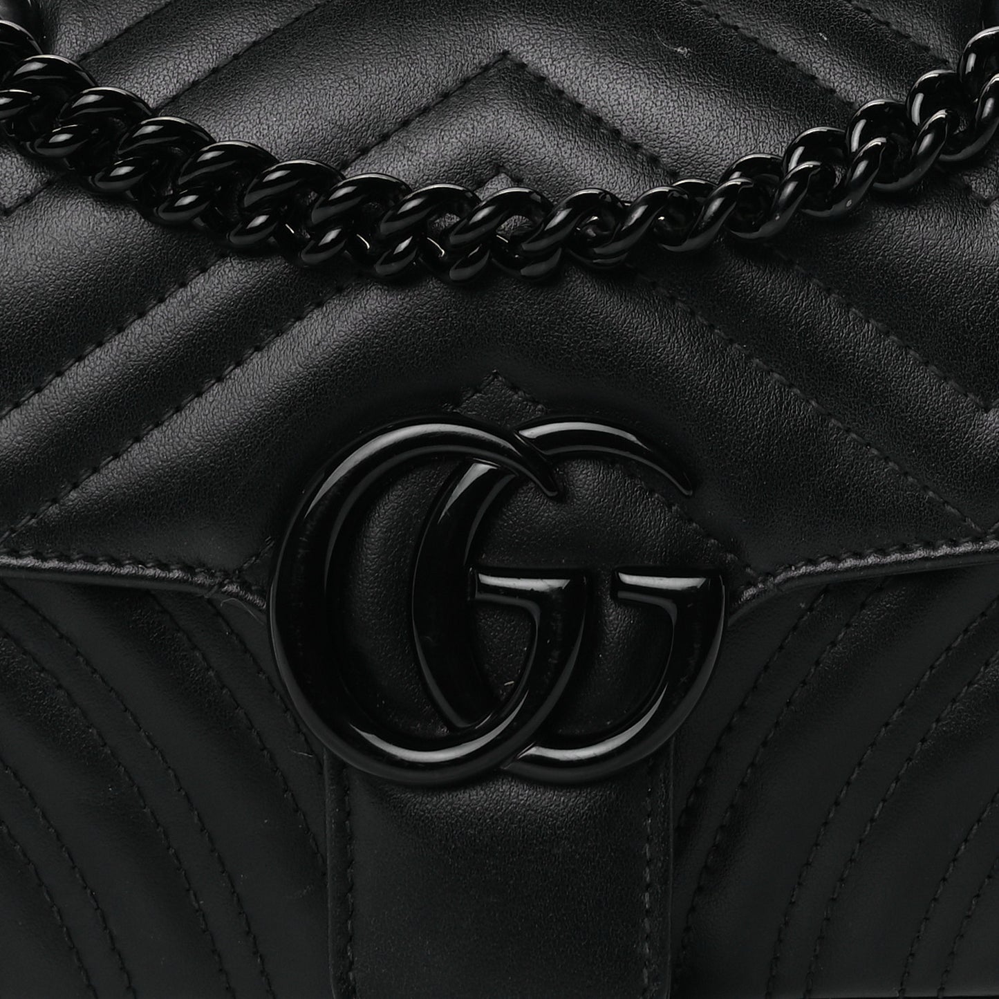 Calfskin Matelasse Monochrome Small GG Marmont Shoulder Bag Black