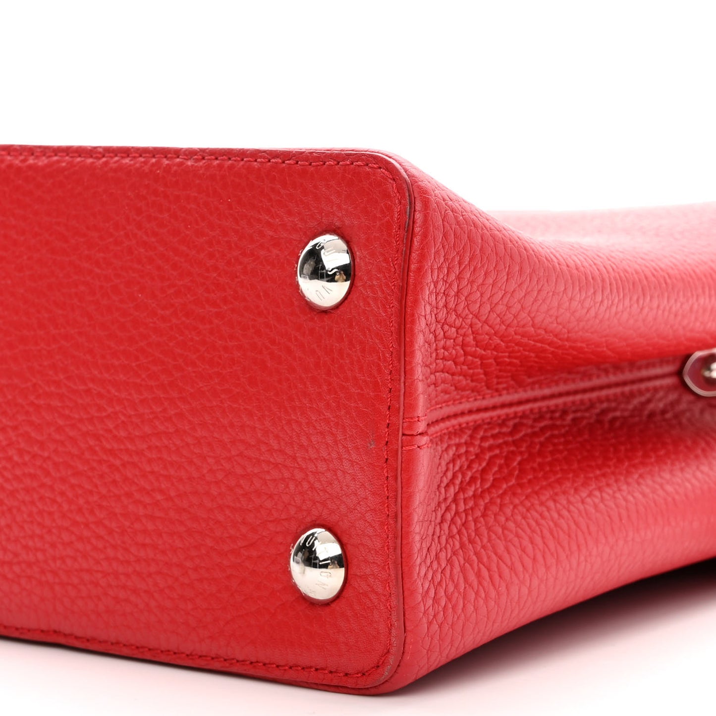 Taurillon Capucines PM Scarlet