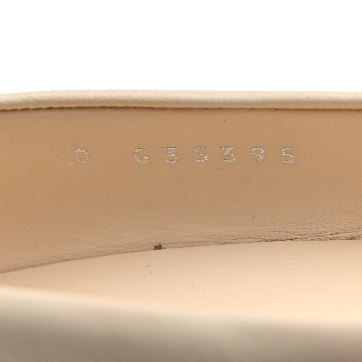 Lambskin CC Cap Toe Chain Pumps 41 Light Beige White