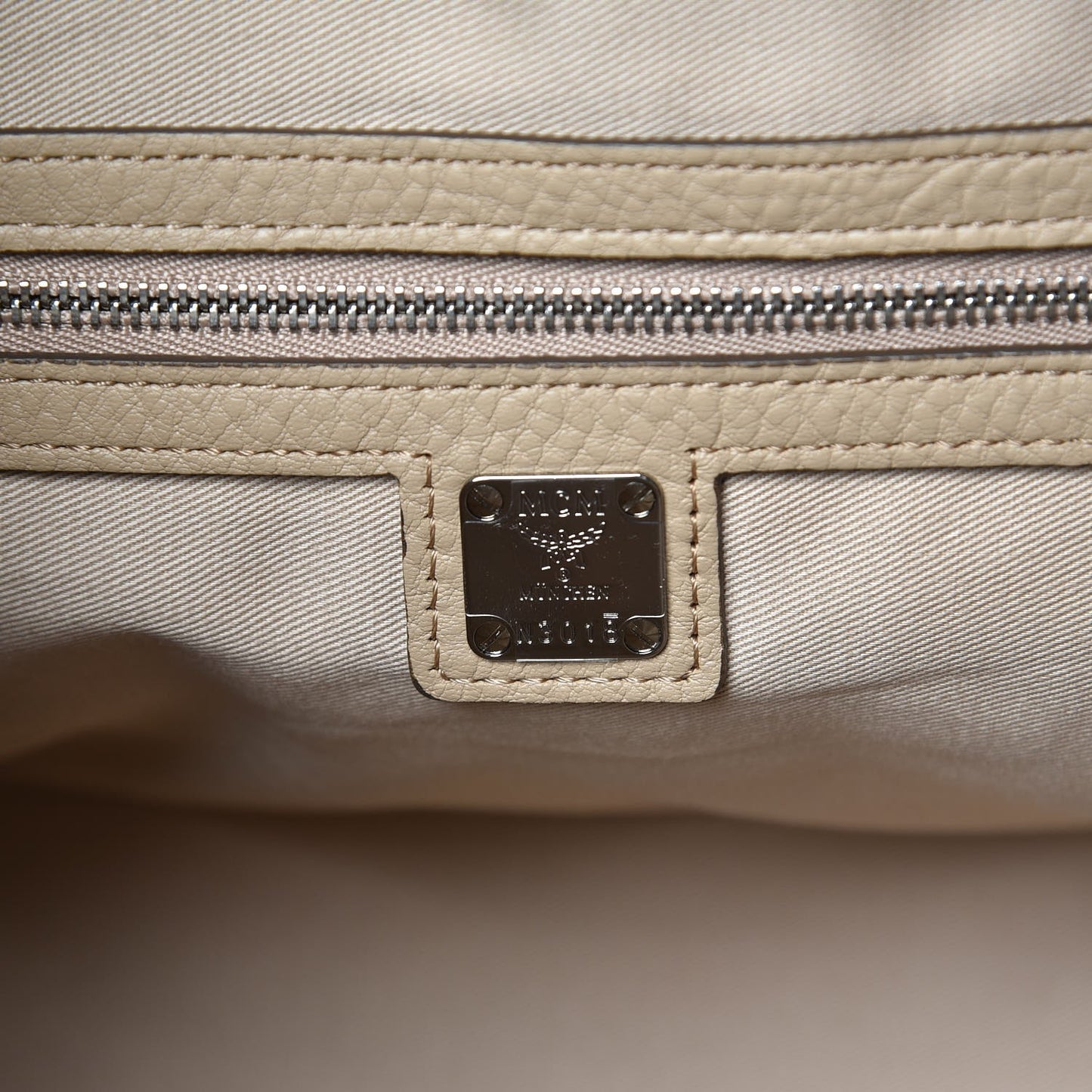 Grained Calfskin Medium Klara Hobo New Beige