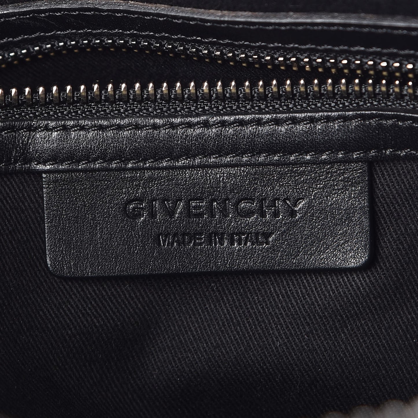 Sugar Goatskin Medium Antigona Black