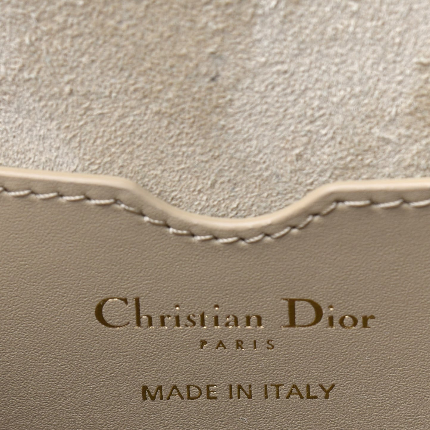 Box Calfskin Medium Bobby Flap Beige