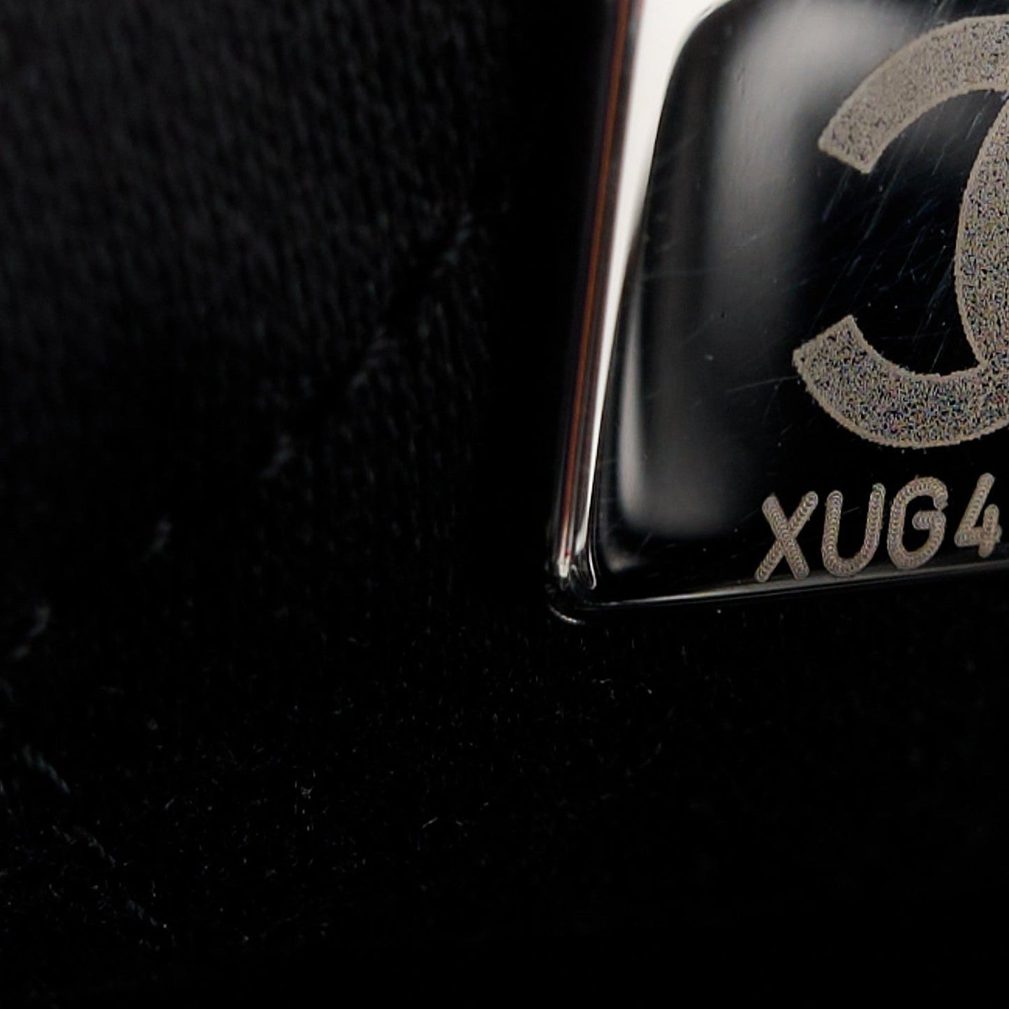 Shiny Calfskin Quilted Mini 22 Black