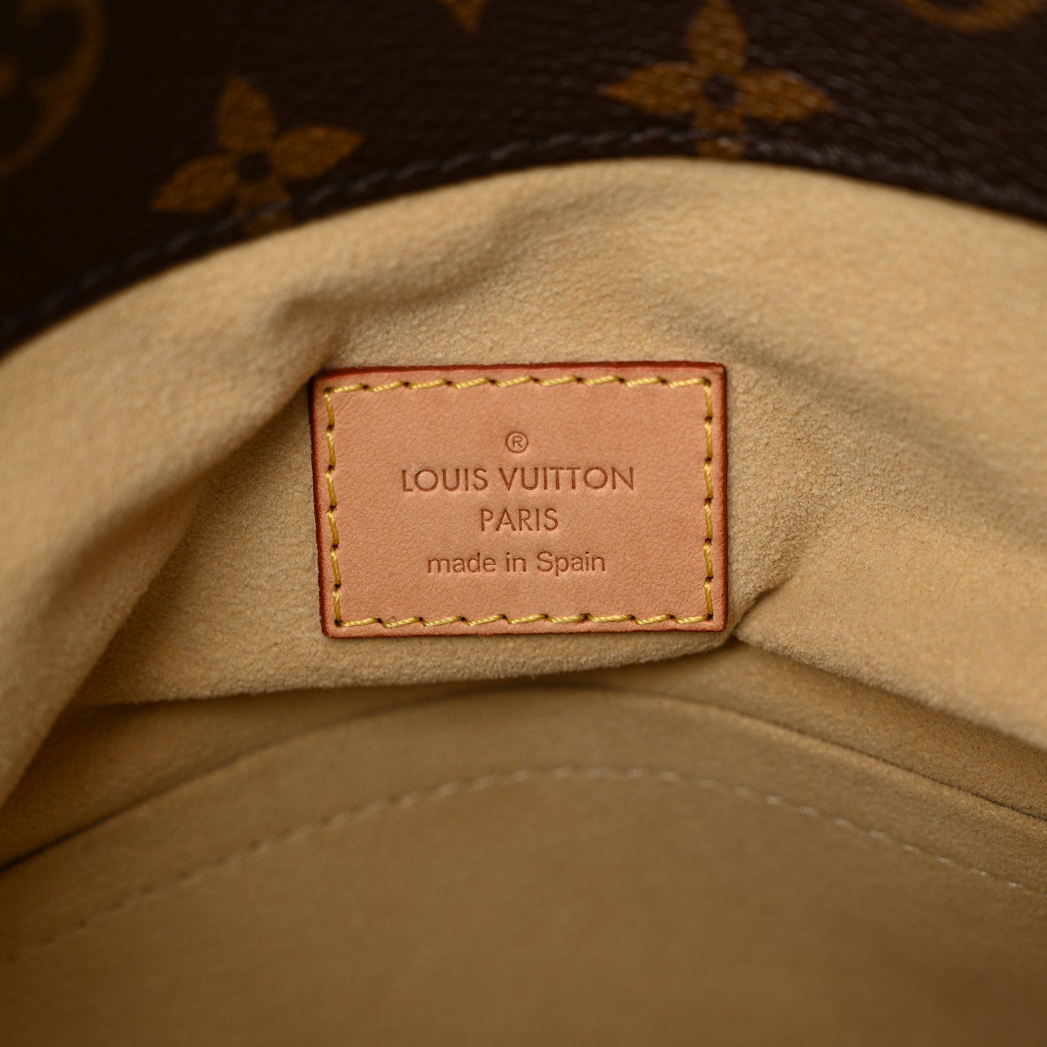 Louis Vuitton Monogram Artsy MM 6 of 10