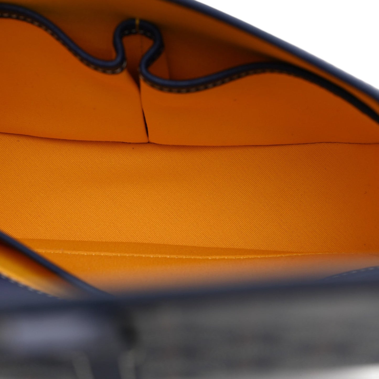 ine Belvedere II PM Messenger Bag Navy