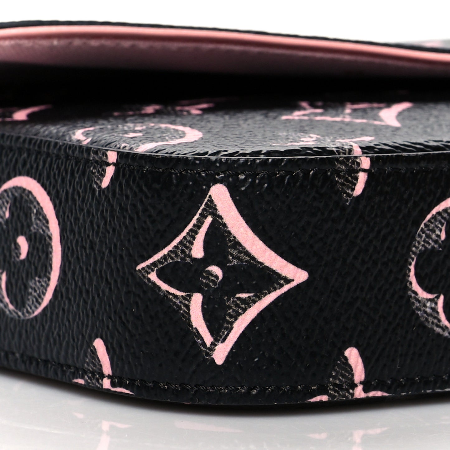 Monogram Fall For You Felicie Strap & Go Black