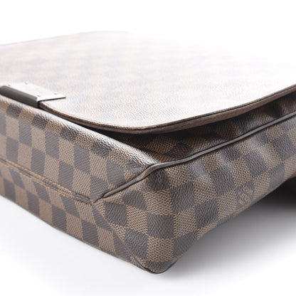 Louis Vuitton Damier Ebene District MM 10 of 10