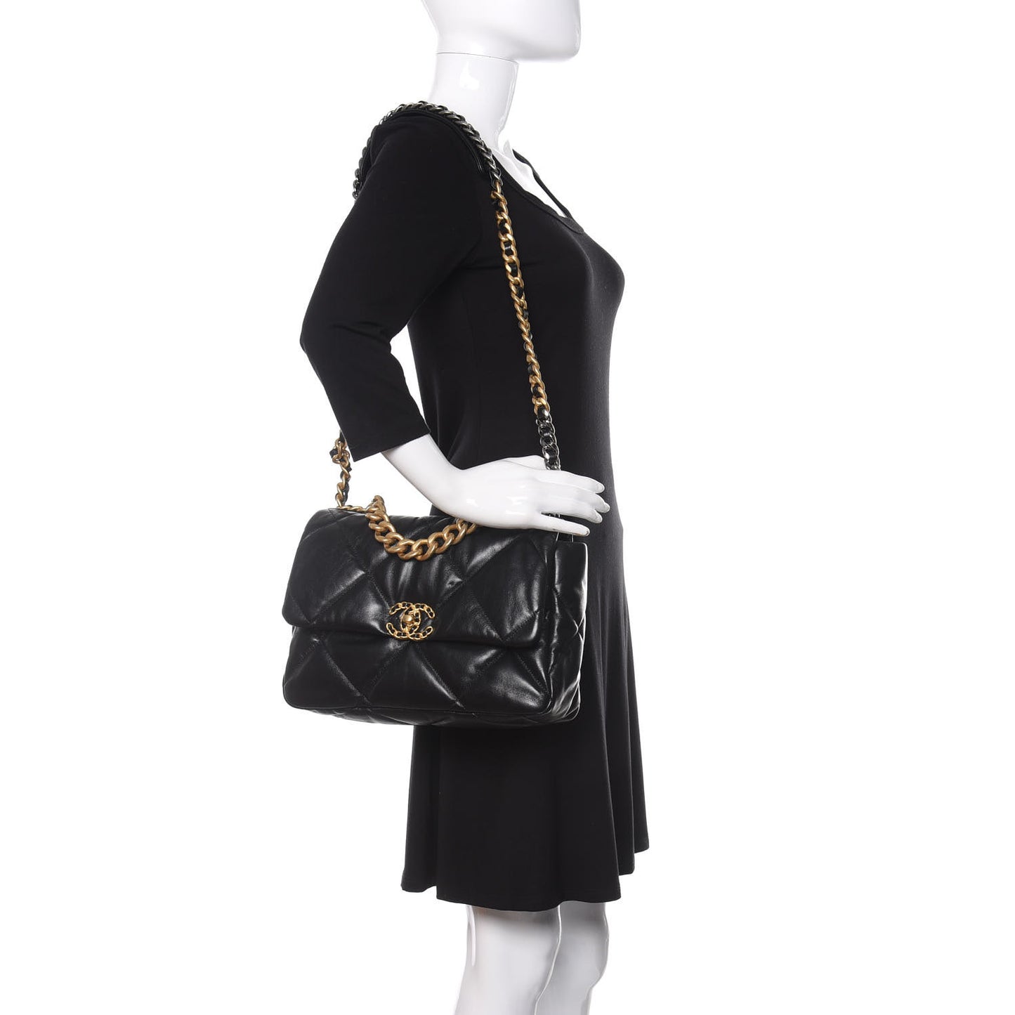 Goatskin Quilted Large 19 Flap Black