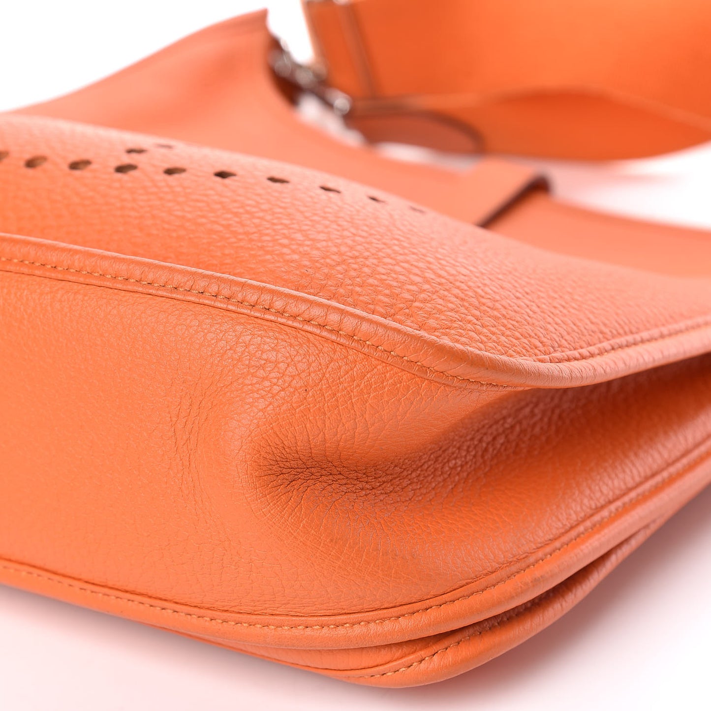Taurillon Clemence Evelyne III GM Orange