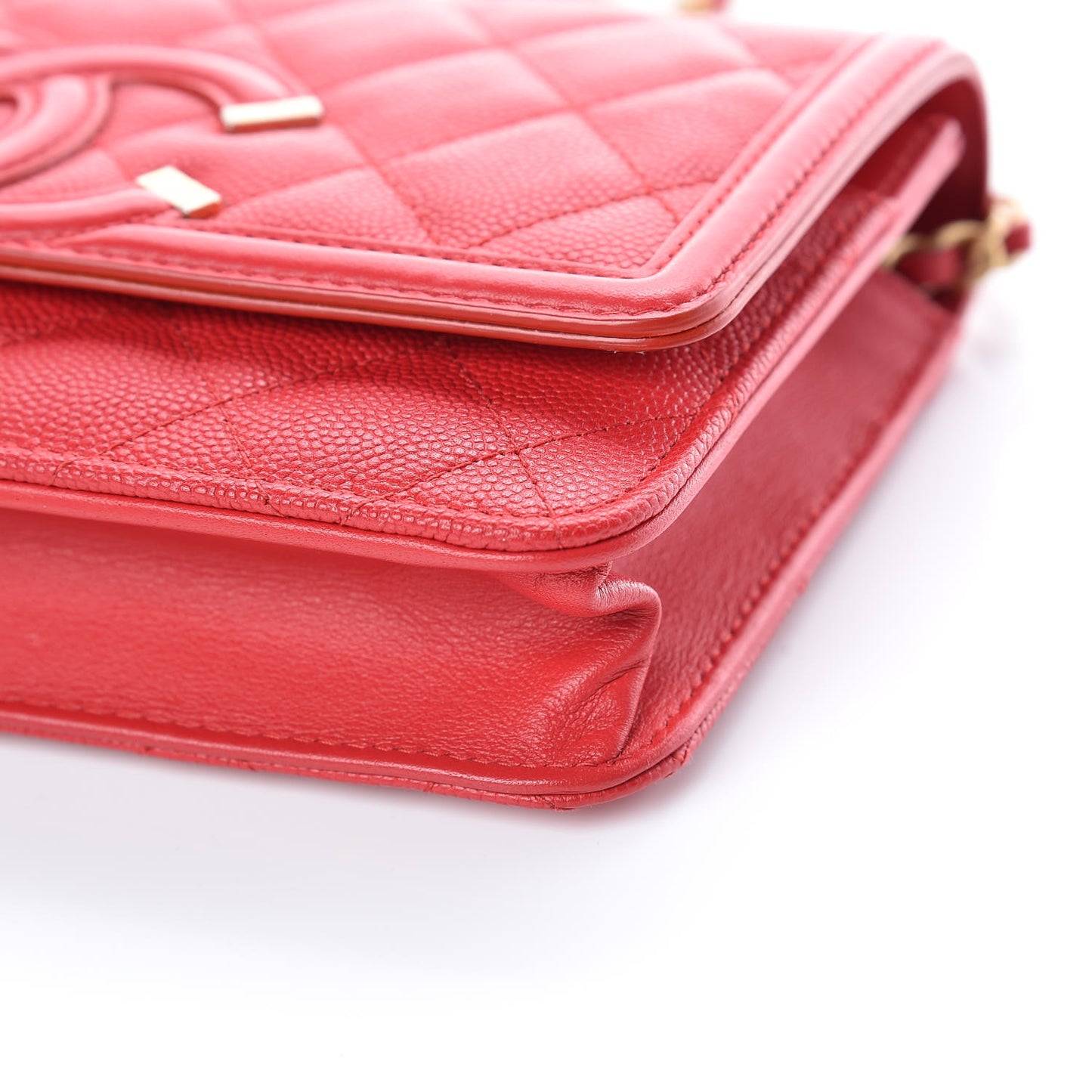 Caviar Quilted CC Filigree Wallet On Chain WOC Red