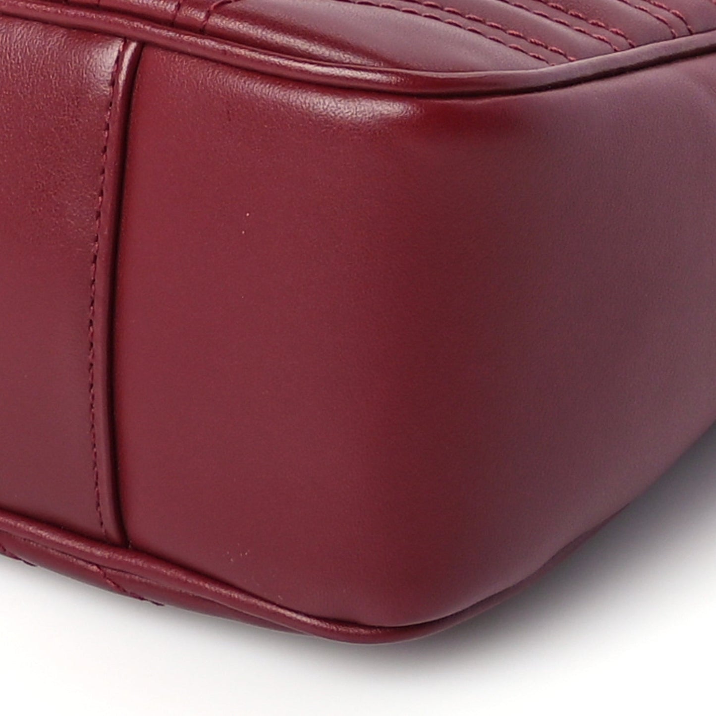 Calfskin Matelasse Large Horizontal GG Marmont Shoulder Bag  Rosso Ancora