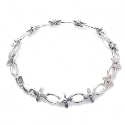 Louis Vuitton 18k White Gold Quatrefoil Bracelet M 1 of 3