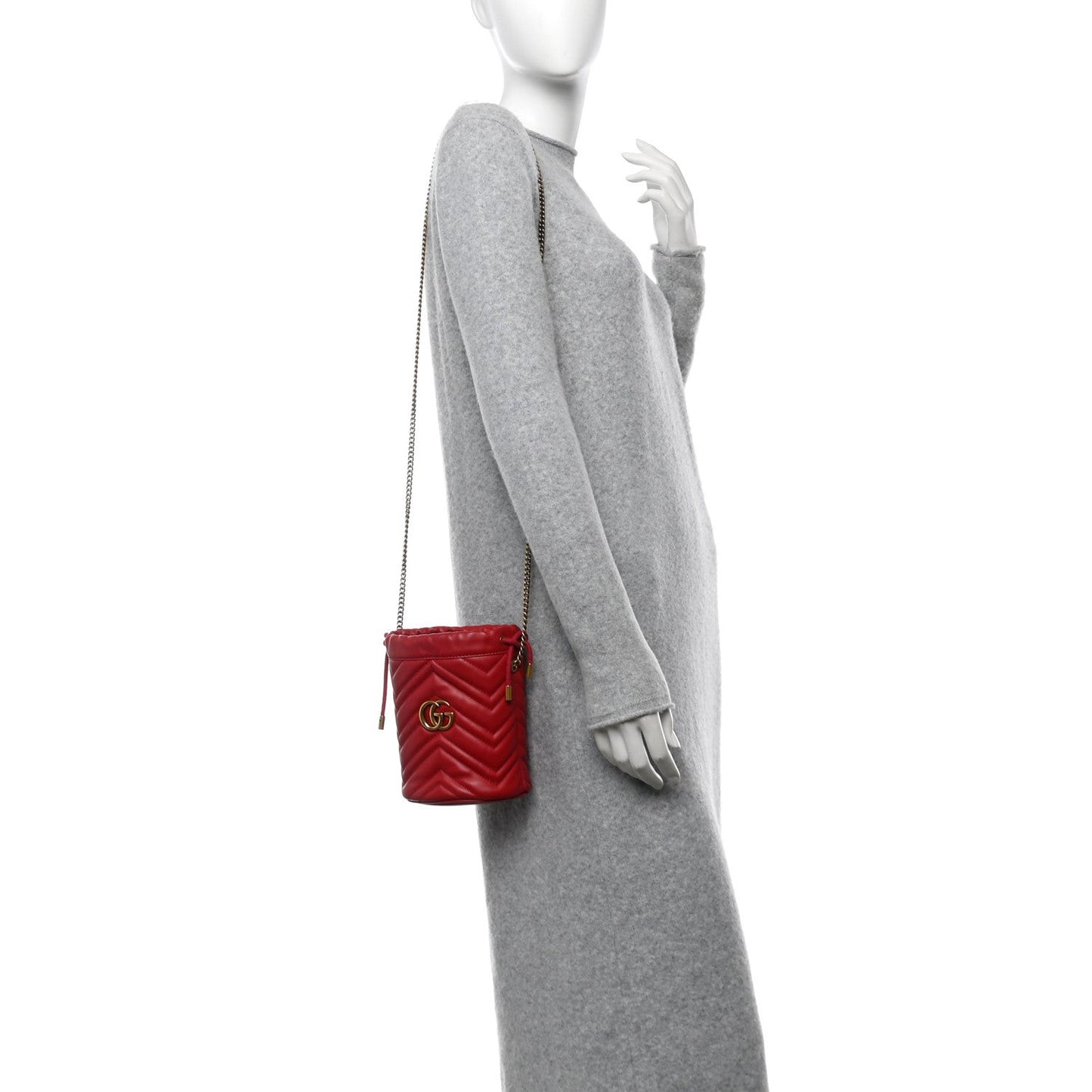 Calfskin Matelasse Mini GG Marmont 2.0 Bucket Bag Hibiscus Red