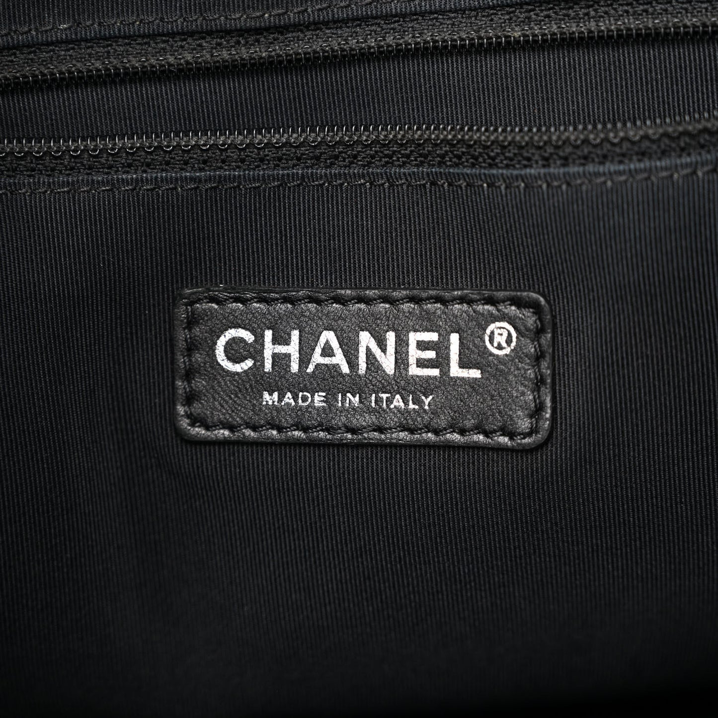 Patent Quilted Expandable CC Shoping Tote Black