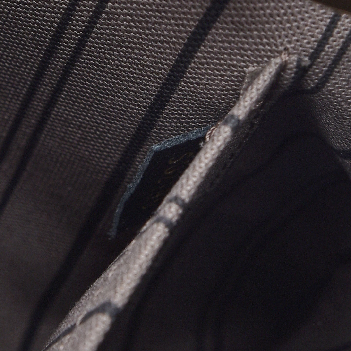 Empreinte Montaigne MM Black