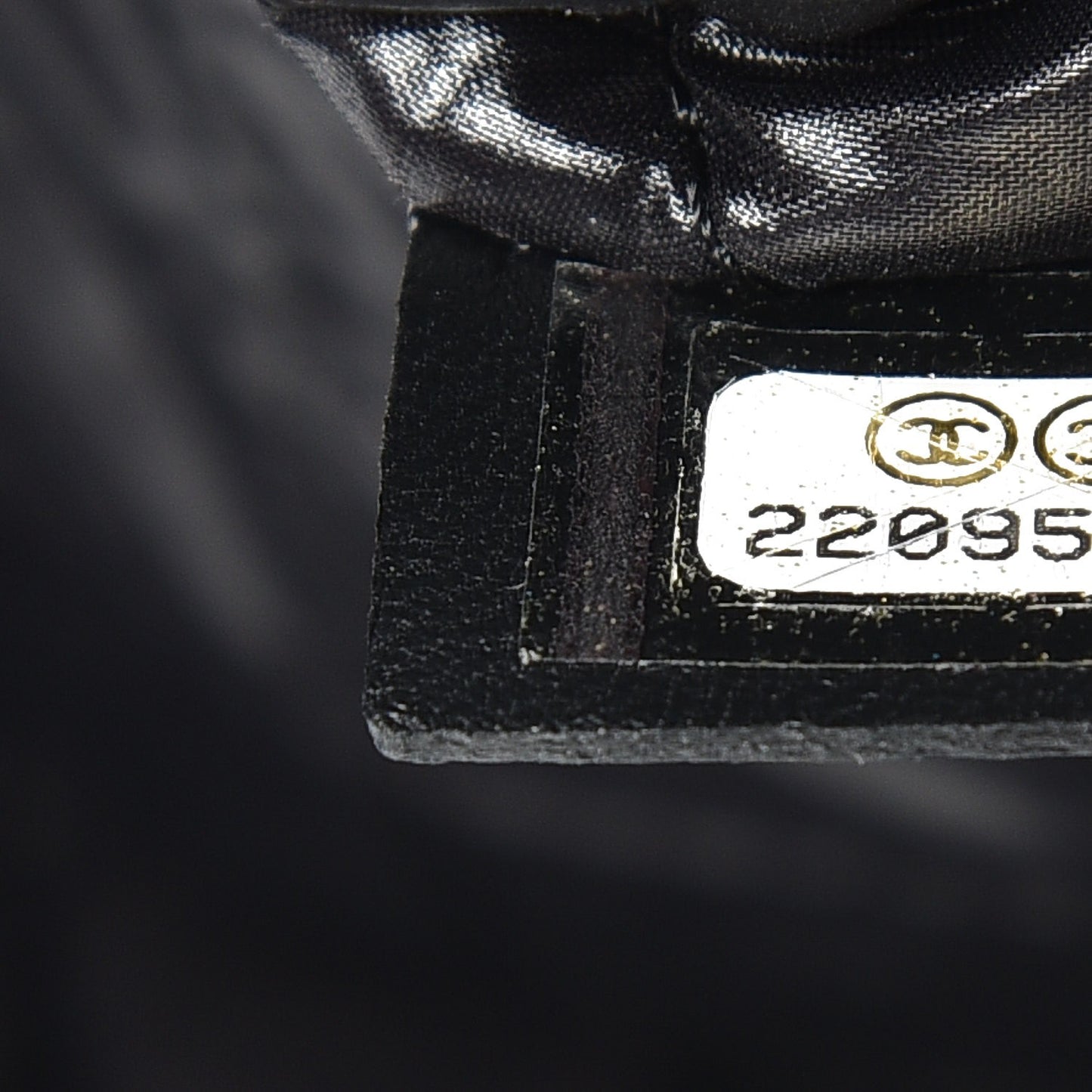 Lambskin Quilted Large Boy Cosmetic Case Black