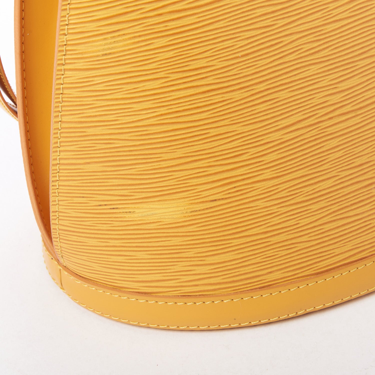 Louis Vuitton Epi Cluny Tassil 9 of 9