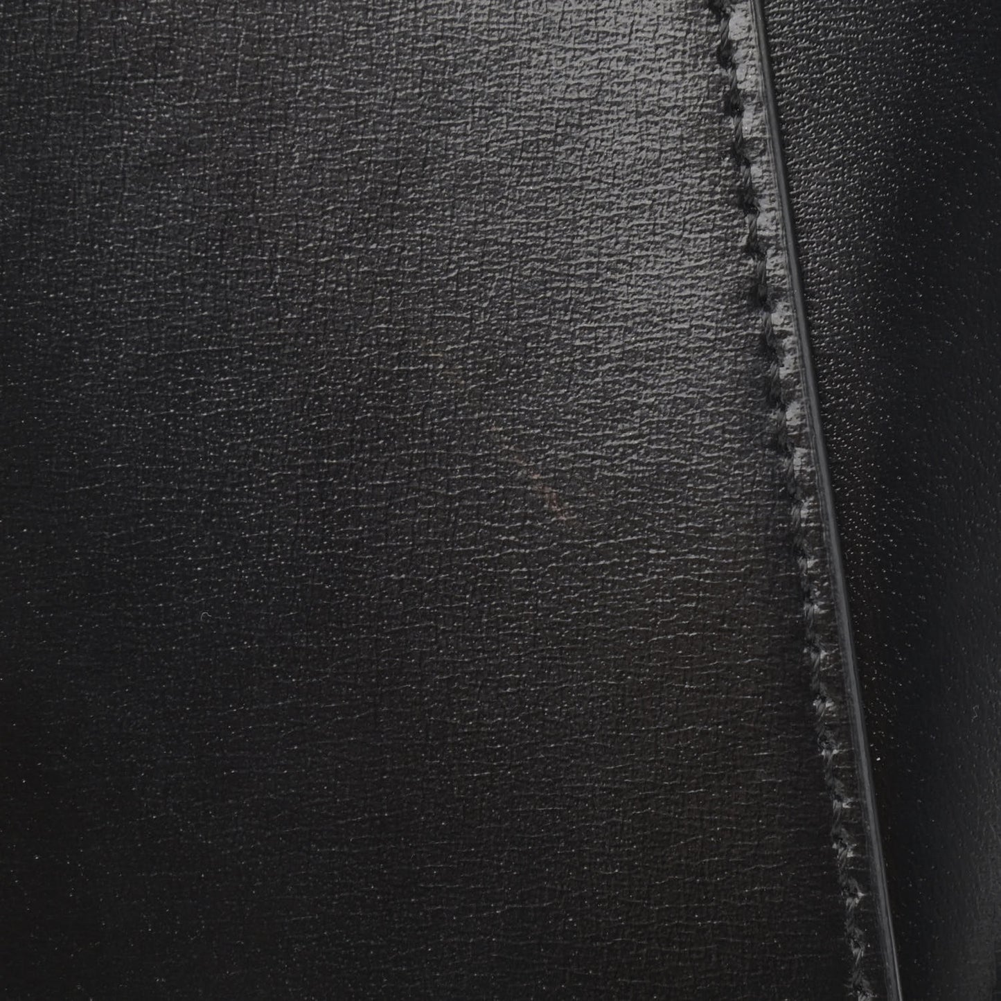 Calfskin Mini Vertical Antigona Black