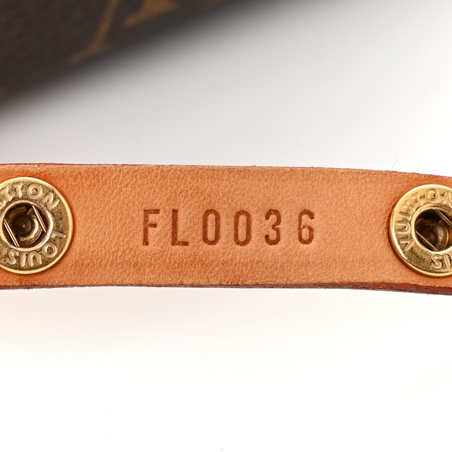 Louis Vuitton Monogram Pochette Florentine S 7 of 12