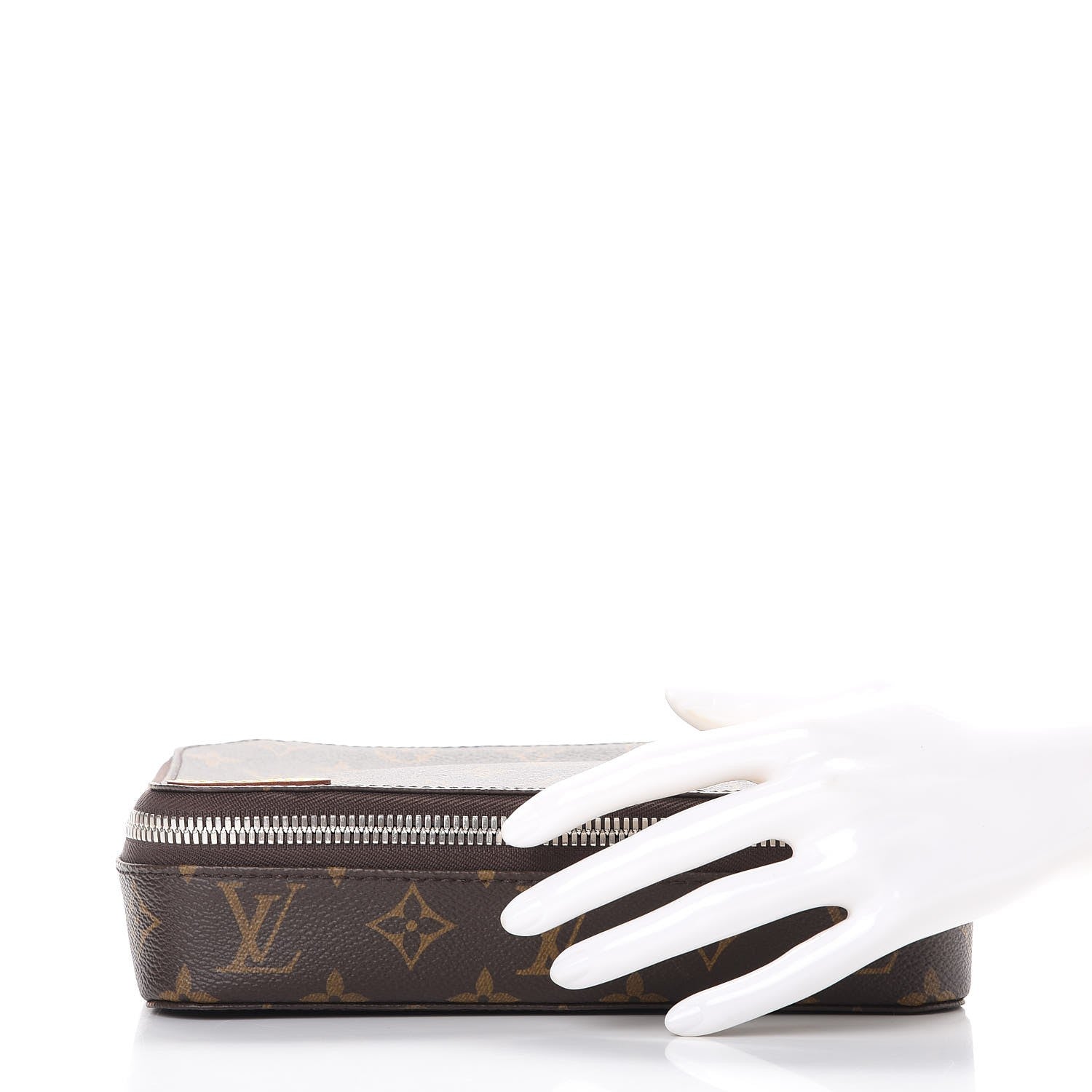 Louis Vuitton Monogram Horizon Accessories Pouch 2 of 8