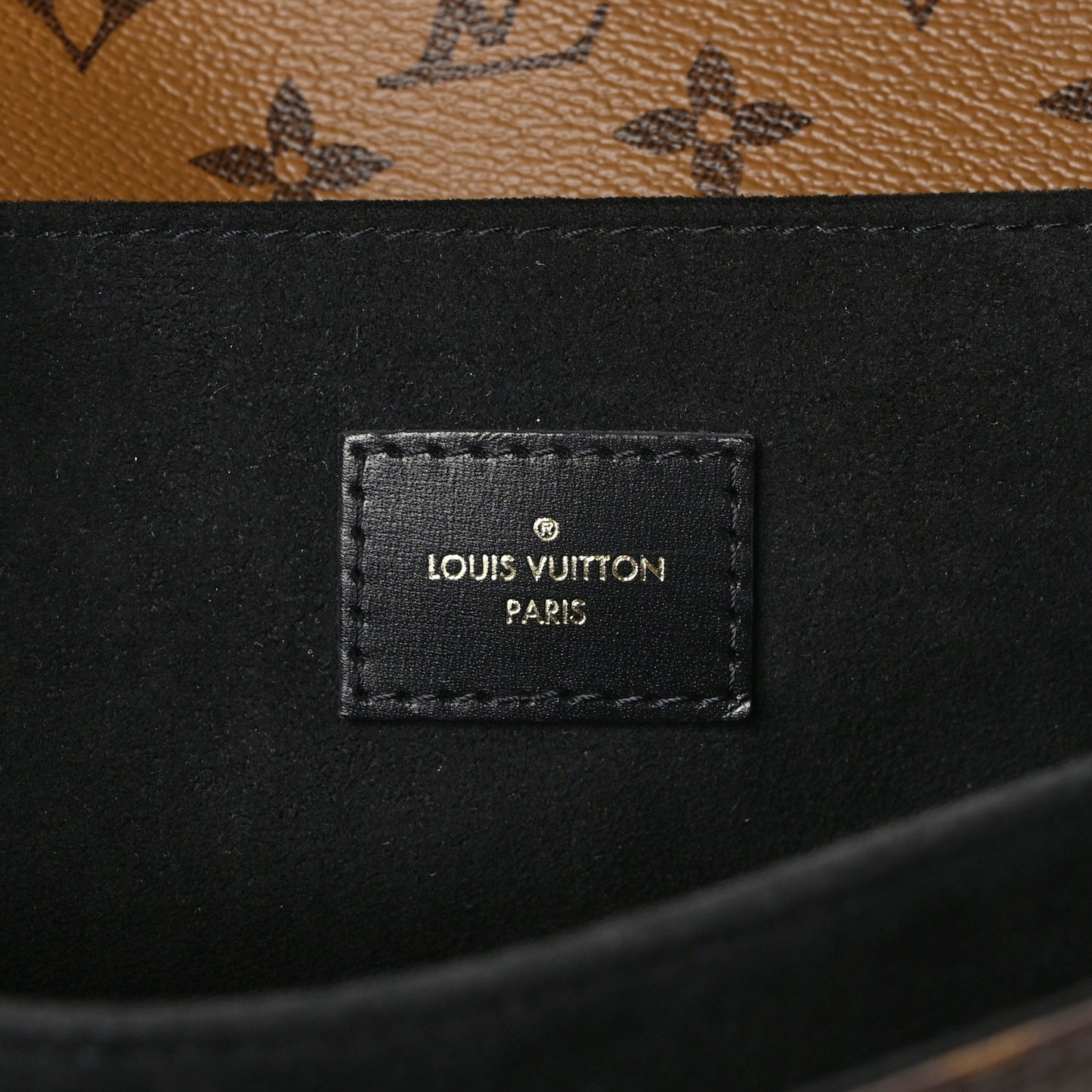 Reverse Monogram Pochette Metis