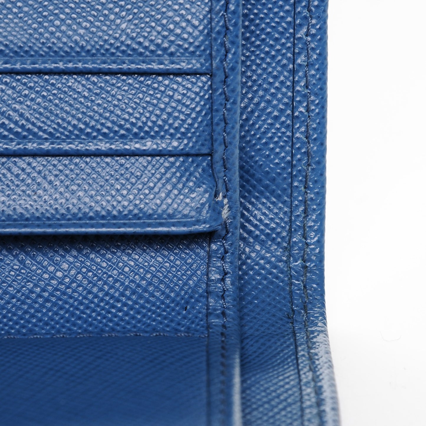 Saffiano Metal Tri-Fold Compact Wallet Cobalto