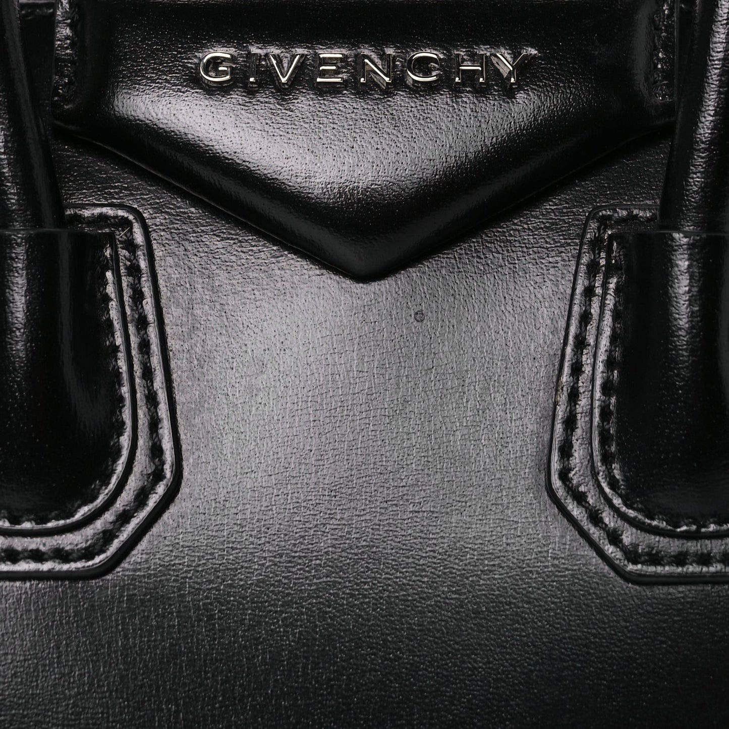 Shiny Lord Calfskin Mini Antigona Black