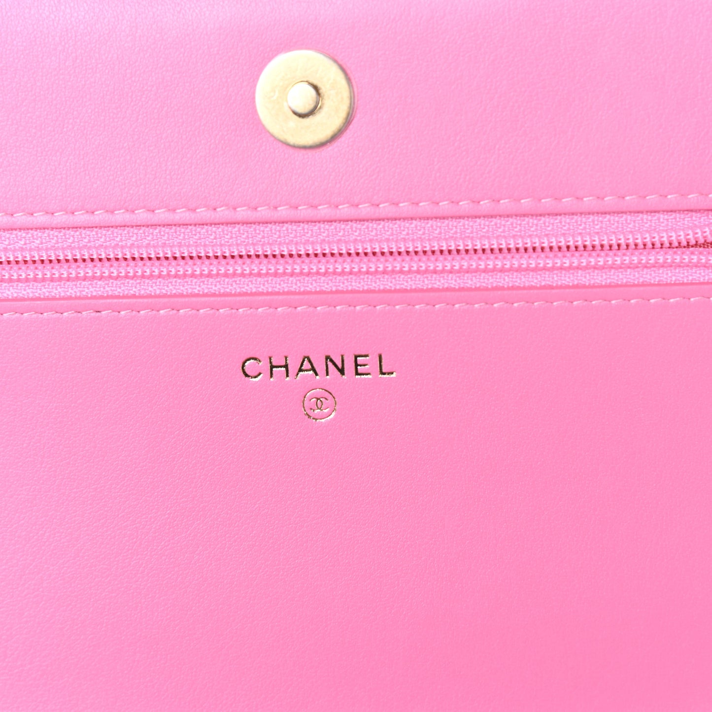 Caviar Quilted Boy Wallet On Chain WOC Pink