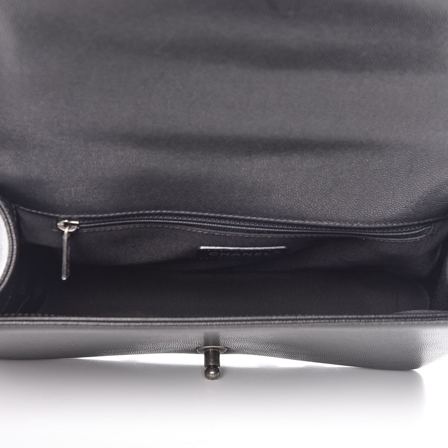 Caviar Chevron Quilted New Medium Boy Flap Black