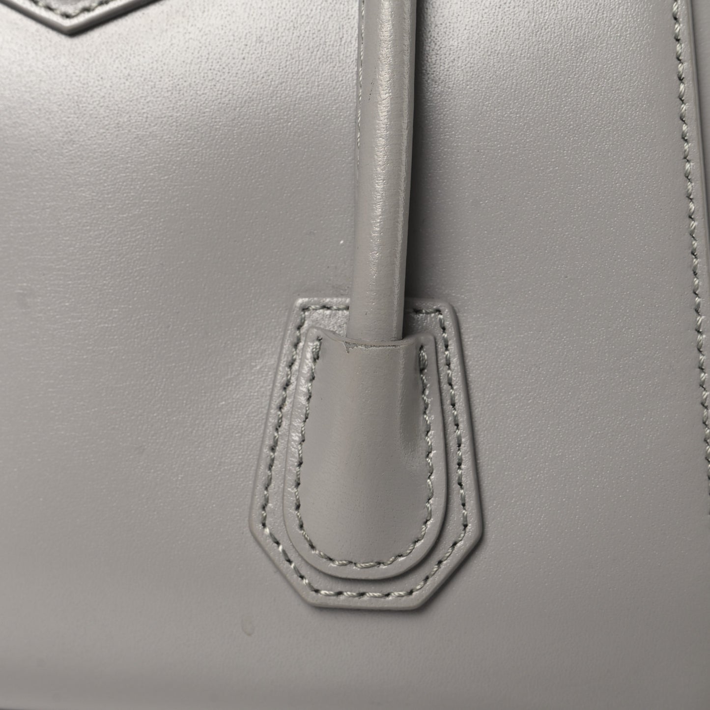 Box Calfskin Mini Lock Antigona Shoulder Bag Cloud Grey