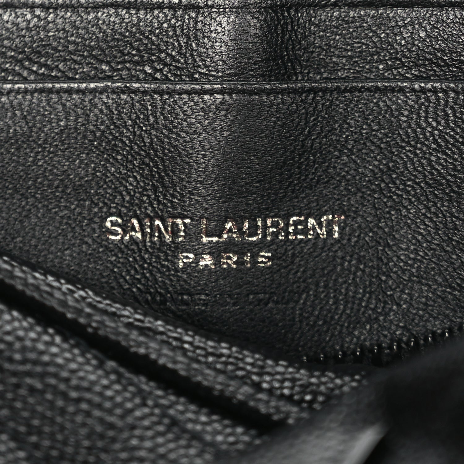 Saint Laurent Grain De Poudre Matelasse Monochrome Monogram Mini Lou Camera Bag Black 5 of 8